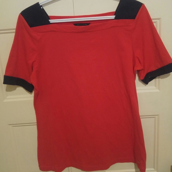 Tommy Hilfiger tee - Picture 1 of 3